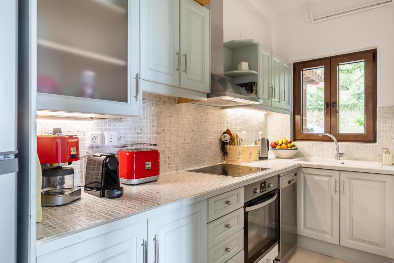 Oikia Guesthouse Стафилос Екстериор снимка